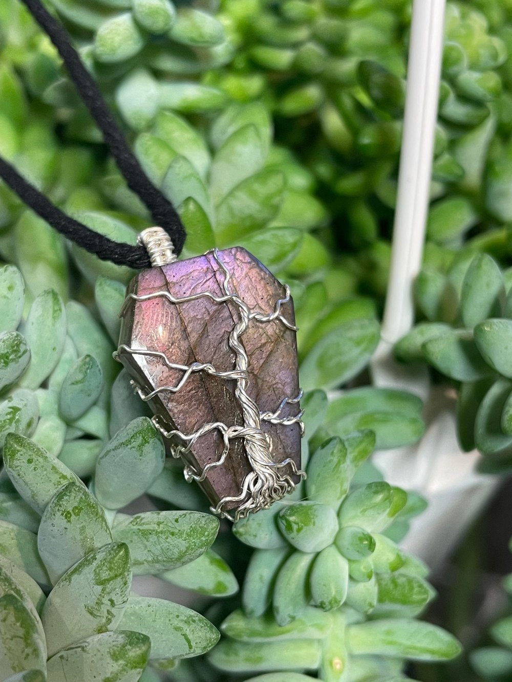 Gurokawa (Pink/Purple Labradorite)