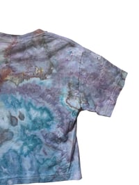 Image 6 of XS Crop Cotton Tee in Earthy Orb Ice Dye