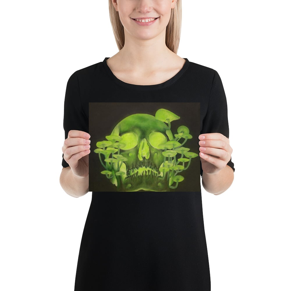 Photo Print: Glowing Skull and Mushrooms V.1