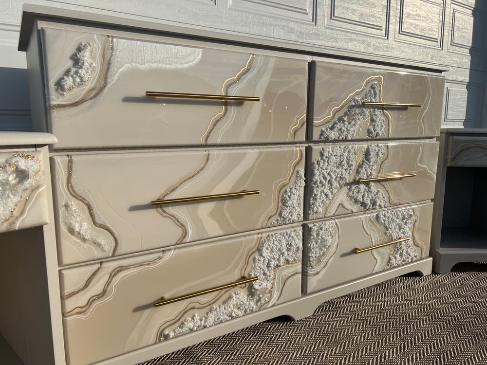 Image of CUSTOM Quartz Crystal Dresser choose your own colors 