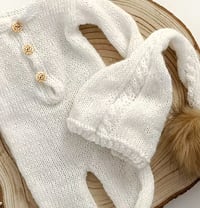 Image 2 of Newborn photoshooting knitted set | off white