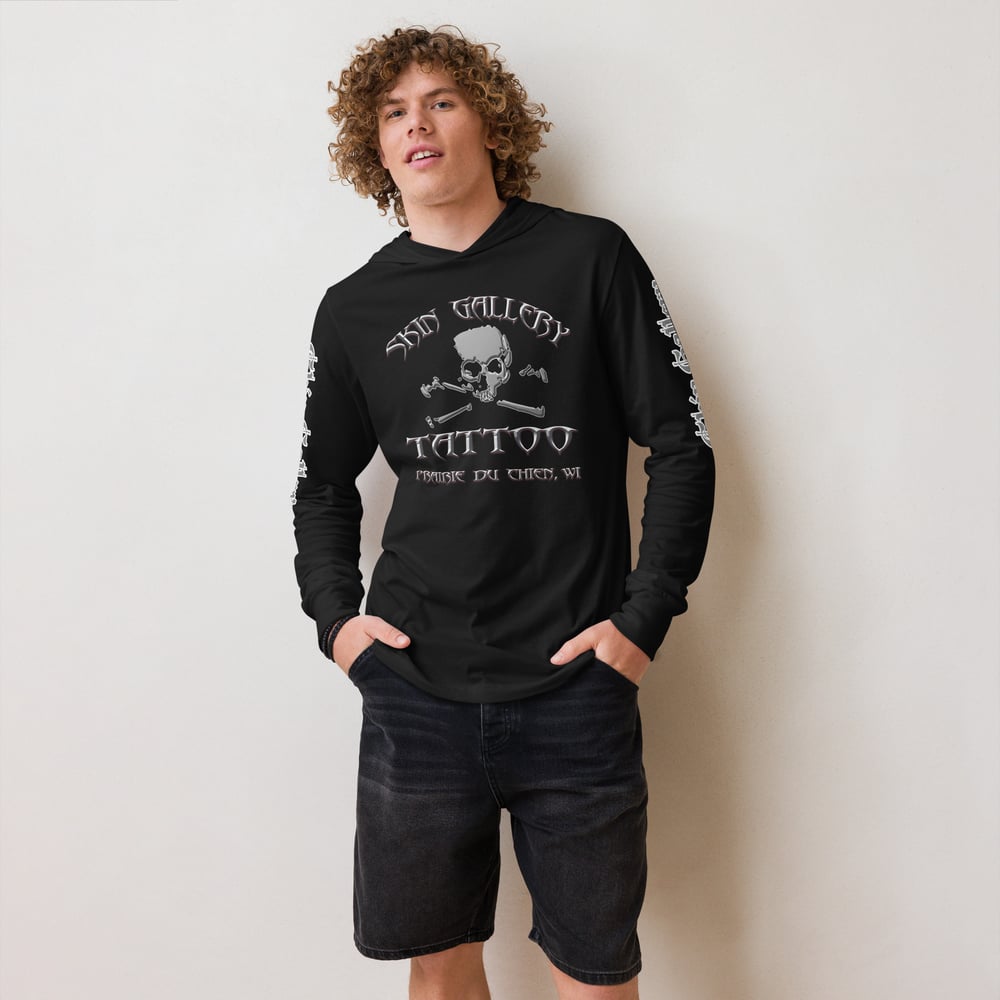 Skin Gallery Brand Hooded long-sleeve tee