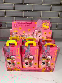 Flower gift keychain 