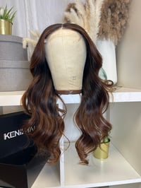Image 13 of Vente flash BALAYAGE Miel choco  18’ closure 5x5 HD copy
