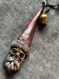 Image 1 of Santa Skull (Rose)