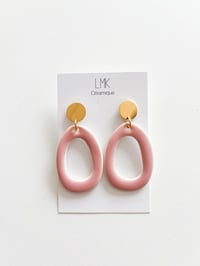 Paire de boucles d'oreilles céramique OMBLA PERCA rose