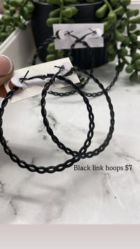 Black link hoops
