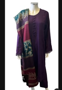 Image 2 of Print shawl suit 