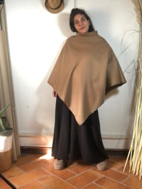 Image 2 of PONCHO LANA