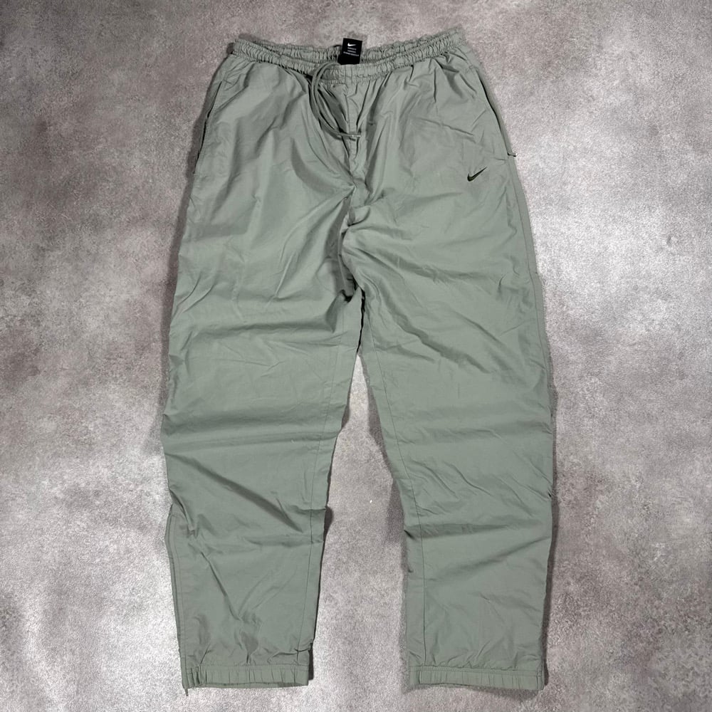 Image of Nike Tracksuit Bottoms, Size Medium