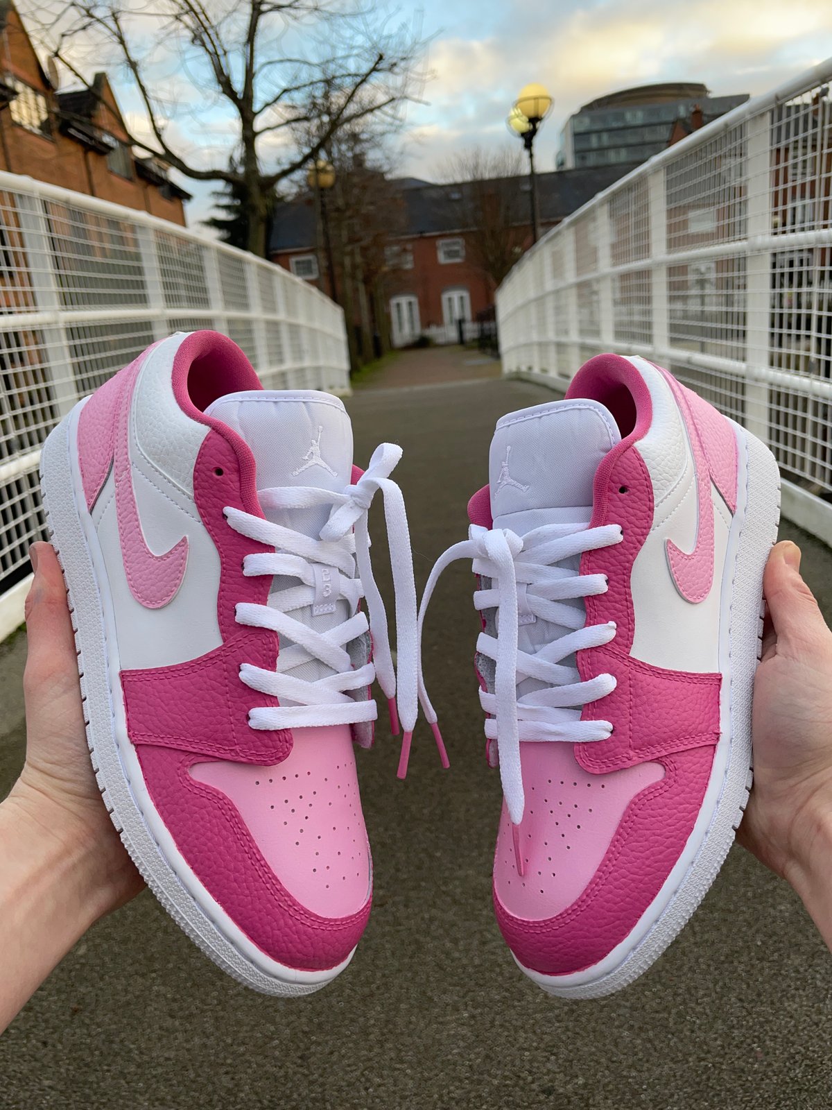 Pink jordans 1 best sale