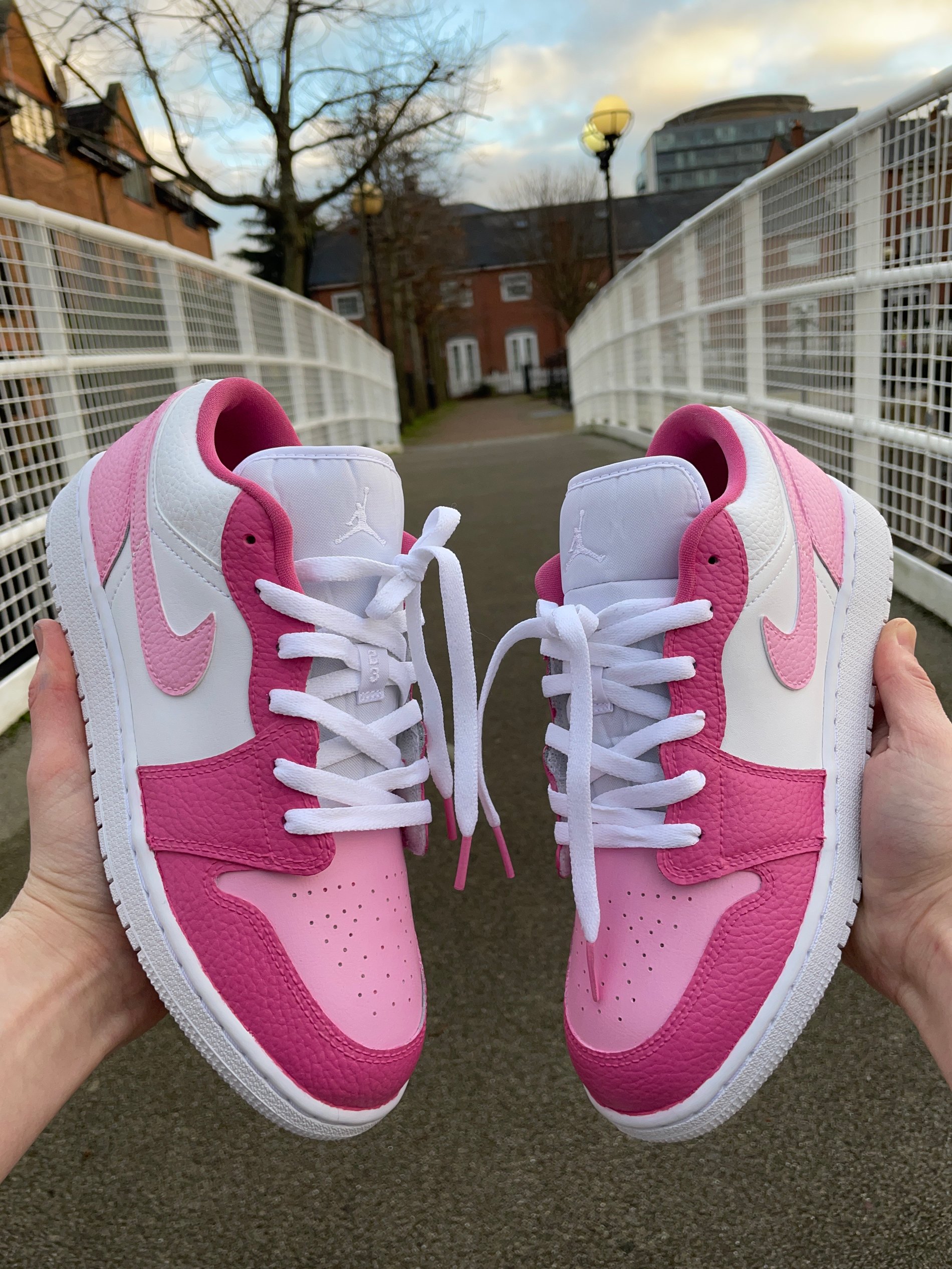 Triple Pink Nike Air Jordan 1 Low | E1_Artist