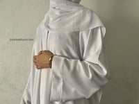 Image 2 of Pure white Khadija Abaya 