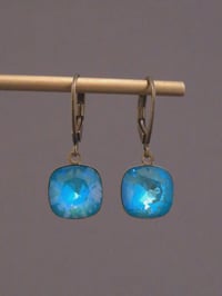 Image 1 of Boucles d'oreilles cristal bleu turquoise 