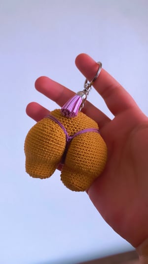 Image of Booty keychain 