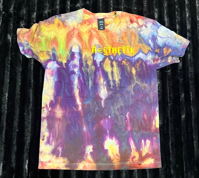 ICE DYED T-SHIRT (Volcanic Eruption)