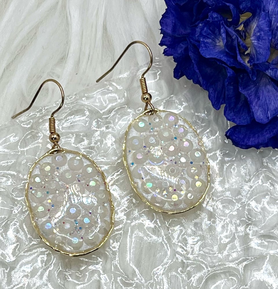 Image of WHITE SPARKLY DANGLES