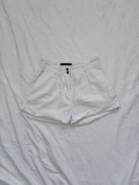 Image 1 of Zara white shorts // 36