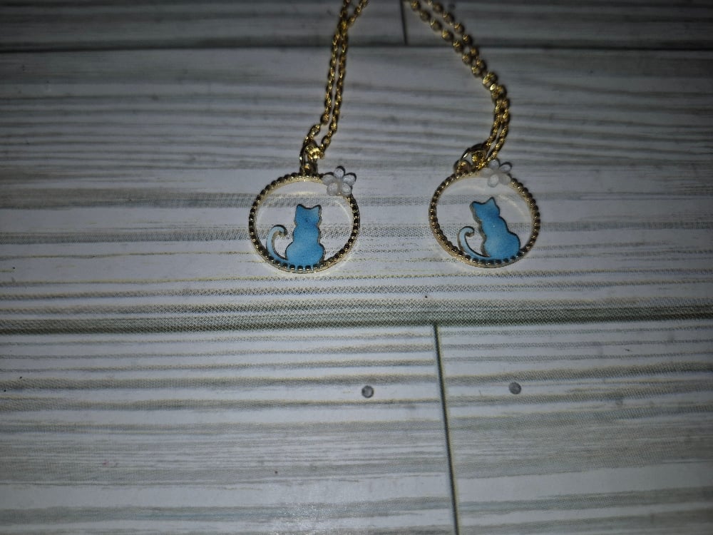 Image of Kitten on the Moon [Blue] [Necklace].