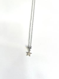 Image 4 of Petit Chains