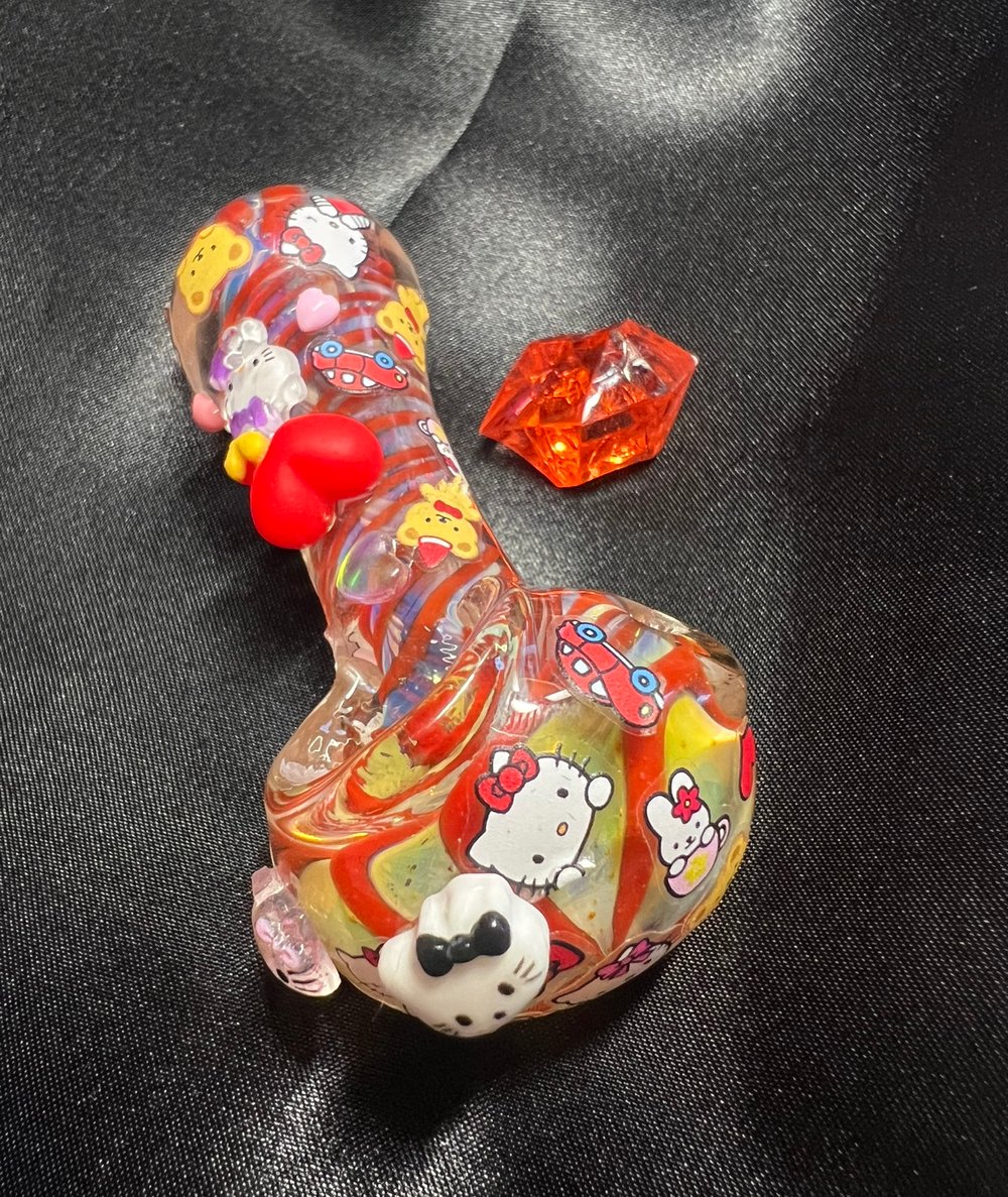 Hello kitty primary colors pipe