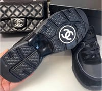 Image 3 of HEAD TURNER BLACK SET
