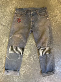 Image 2 of VINTAGE LEVI 501’s w US BOMBS OG RAG VISION AD