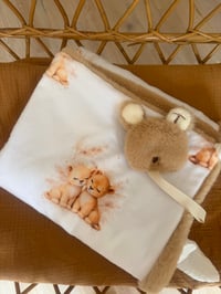 Image 4 of COUVERTURE MOTIF LIONCEAU 