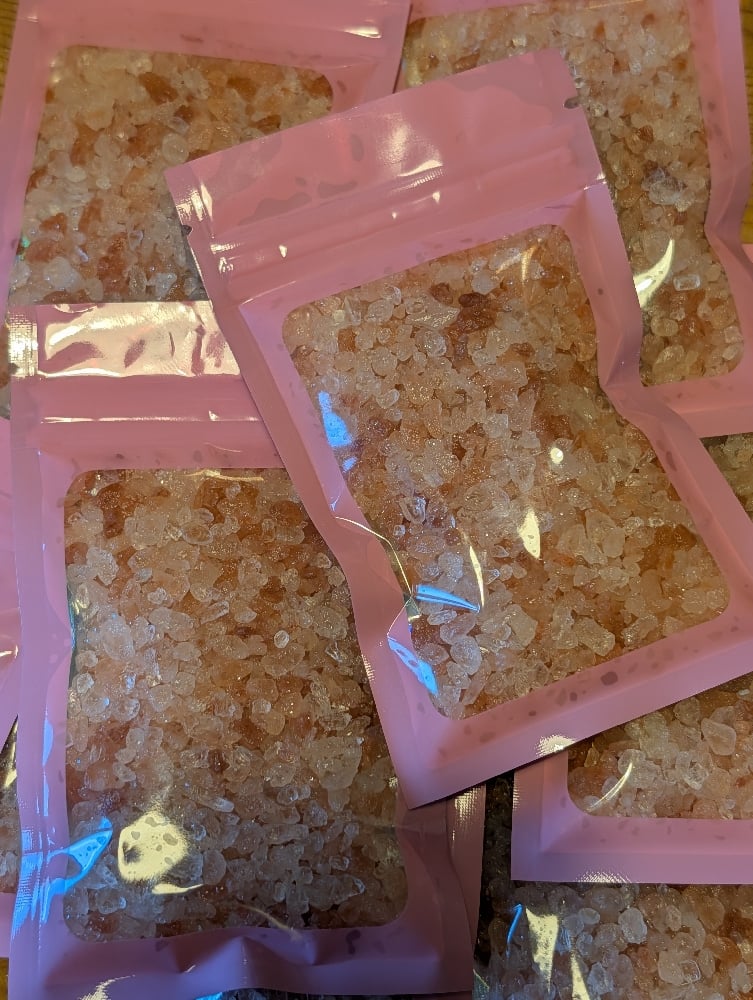 Image of Aroma Crystals Starter Kit (1 burner, 3 bags of aroma crystals)