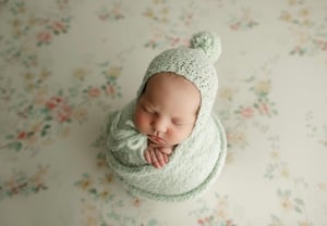 Image of Spring Green Sweater Bonnet 