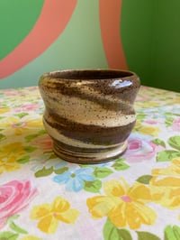 Image 1 of swirl planter