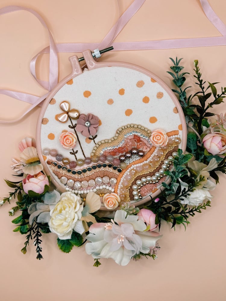 Image of Sweet Peach Landscape Hoop