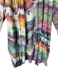 Image 4 of 3XL Drapey 3/4 Sleeve Cardigan With Pockets in Earthy Rainbow Agate Ice Dye