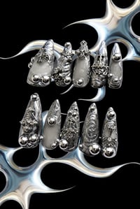 Image 2 of Chrome Heiress (Pre-order)