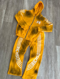 Runner V2 Set (mustard 2)