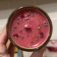 Image 3 of tomato vine scented candle