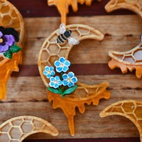 Moonlit honey moon - brooch - forget me not