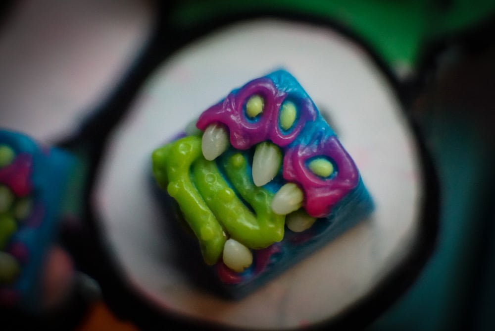 Virus  Kunucklechomp