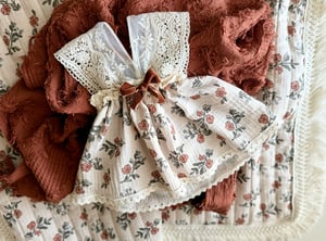 Image of Eleanor set