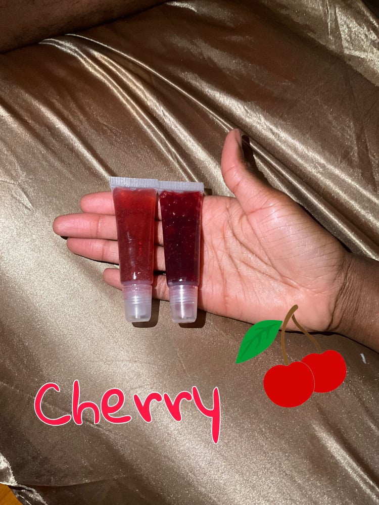 Image of Cherry Scented Gloss 🍒