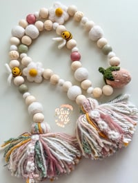 Image 9 of RTS OAK Buzz & Blooms Garland #5
