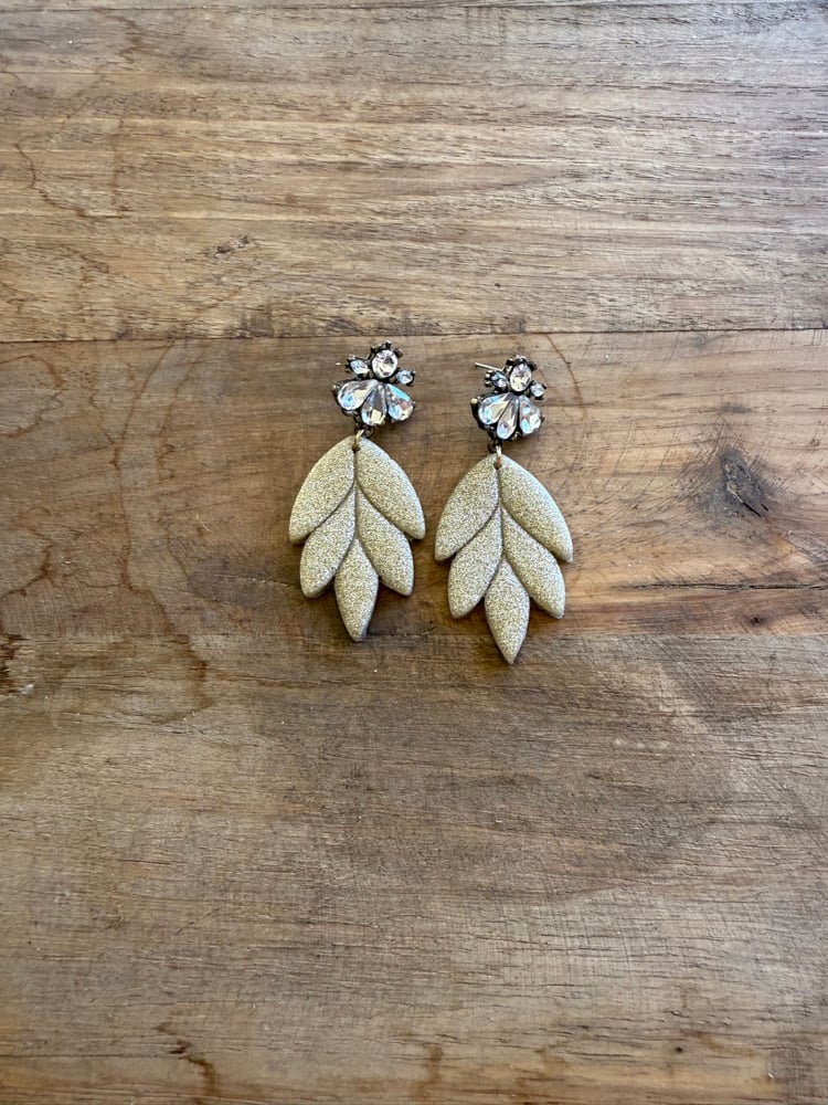 Image of Pinnacles in Gold