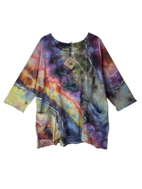 Image 2 of M Cotton Forager Top in Stormy Geode Ice Dye