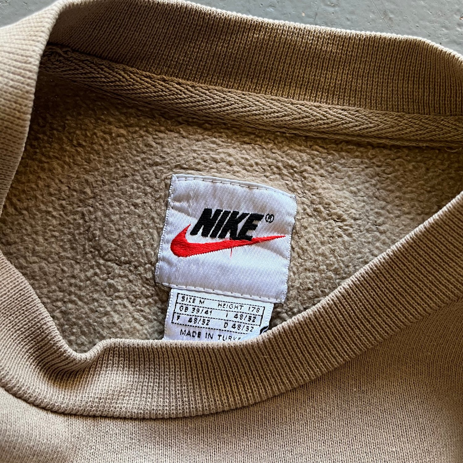 Image of Vintage 90s Nike sweatshirt size medium 