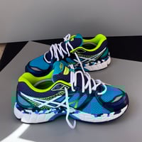 Image 4 of size: us11 uk10 eu45 cm28.5