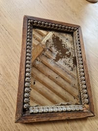 Image 4 of Le miroir mouluré 