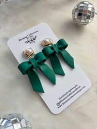 Image 4 of Christmas bows