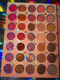 Image 2 of Candy Gurl Mega Eyeshadow Palette