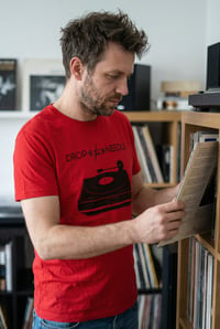 Image 3 of Camiseta Drop The Needle