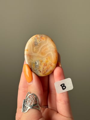 CRAZY LACE AGATE WORRY STONES